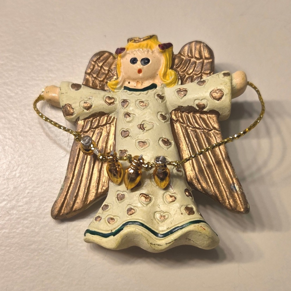 Vintage Unsigned Angel Heart Dress Christmas Holiday Brooch Ornament Gold Tone